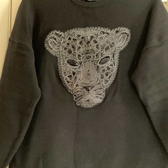 Black Animal Embroidery Front Design Woman Long Sleeve Pullover Size US XL - Picture 4 of 11